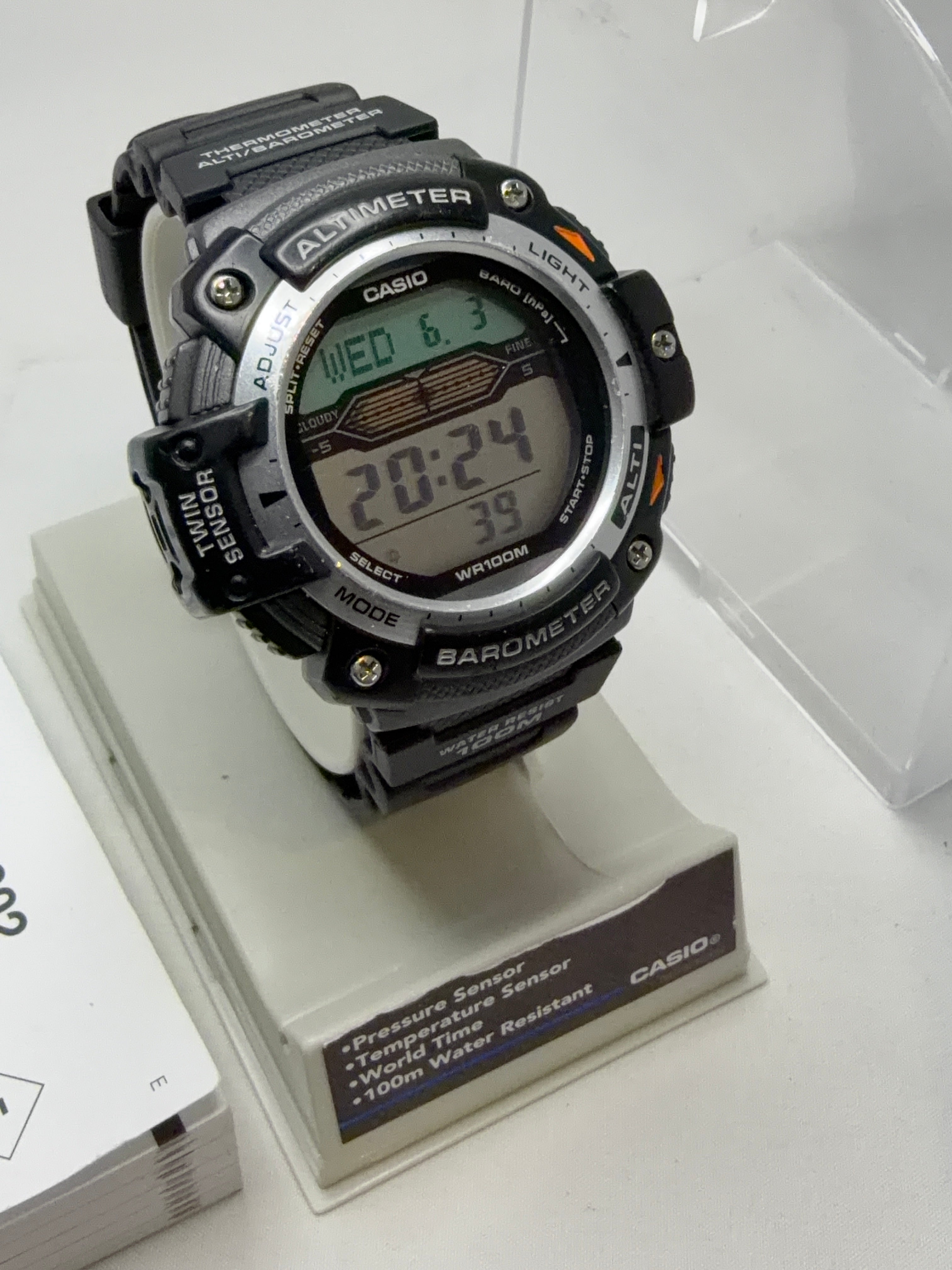 Casio SGW-300H Altimeter Barometer Men’s Digital Watch A1 condition