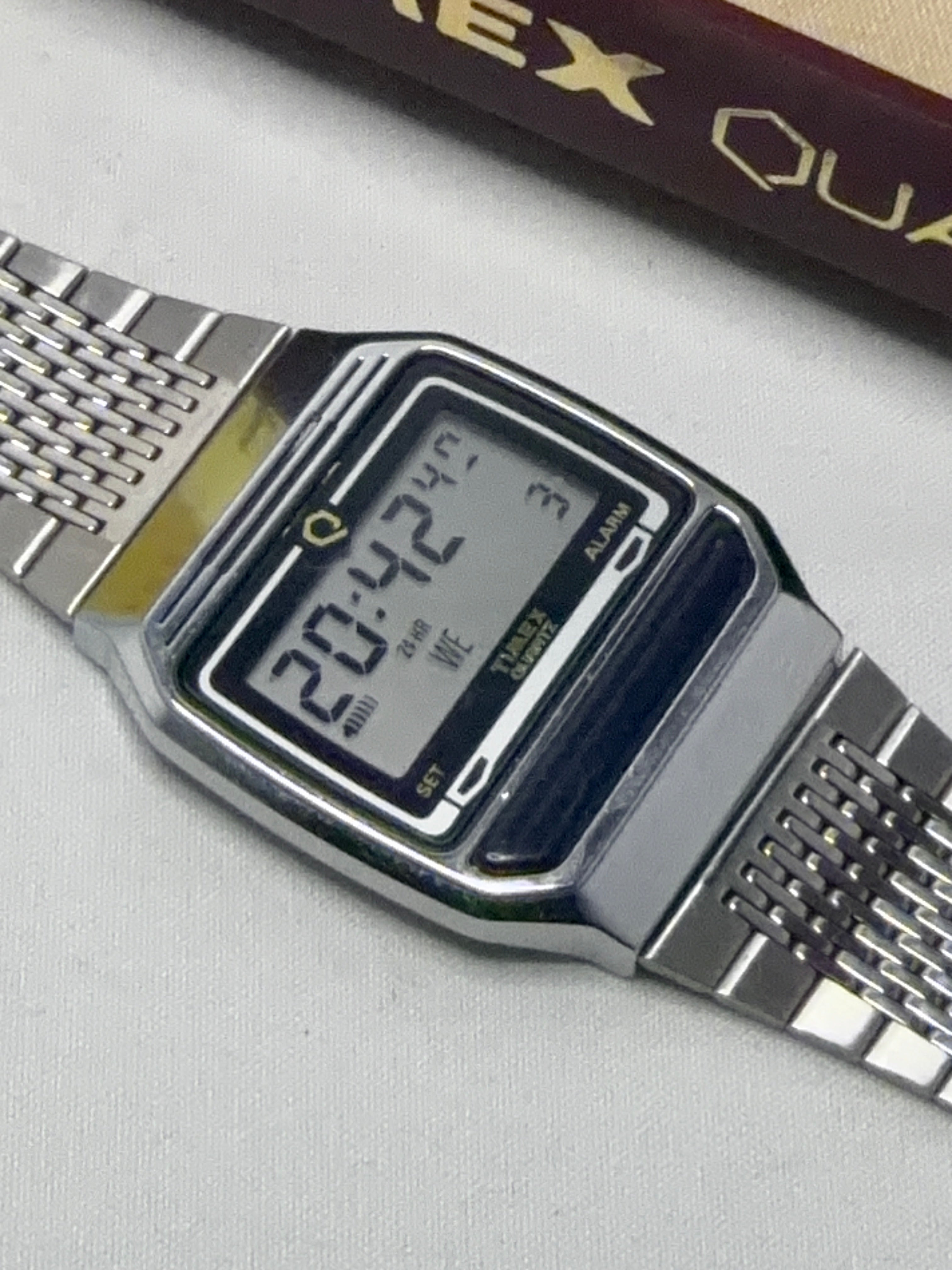 Timex Q quartz digital watch S cell new battery vintage one bar FULL SET