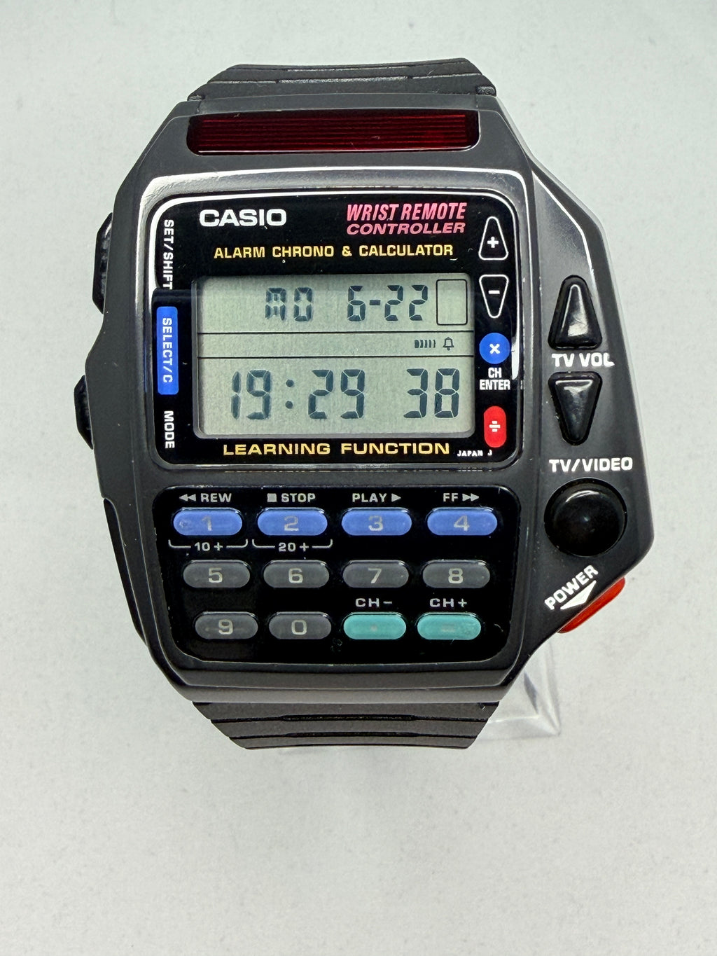 Casio CMD-40 is a legendary vintage "Wrist Remote Controller" calculator watch originally released by Casio in late 1992