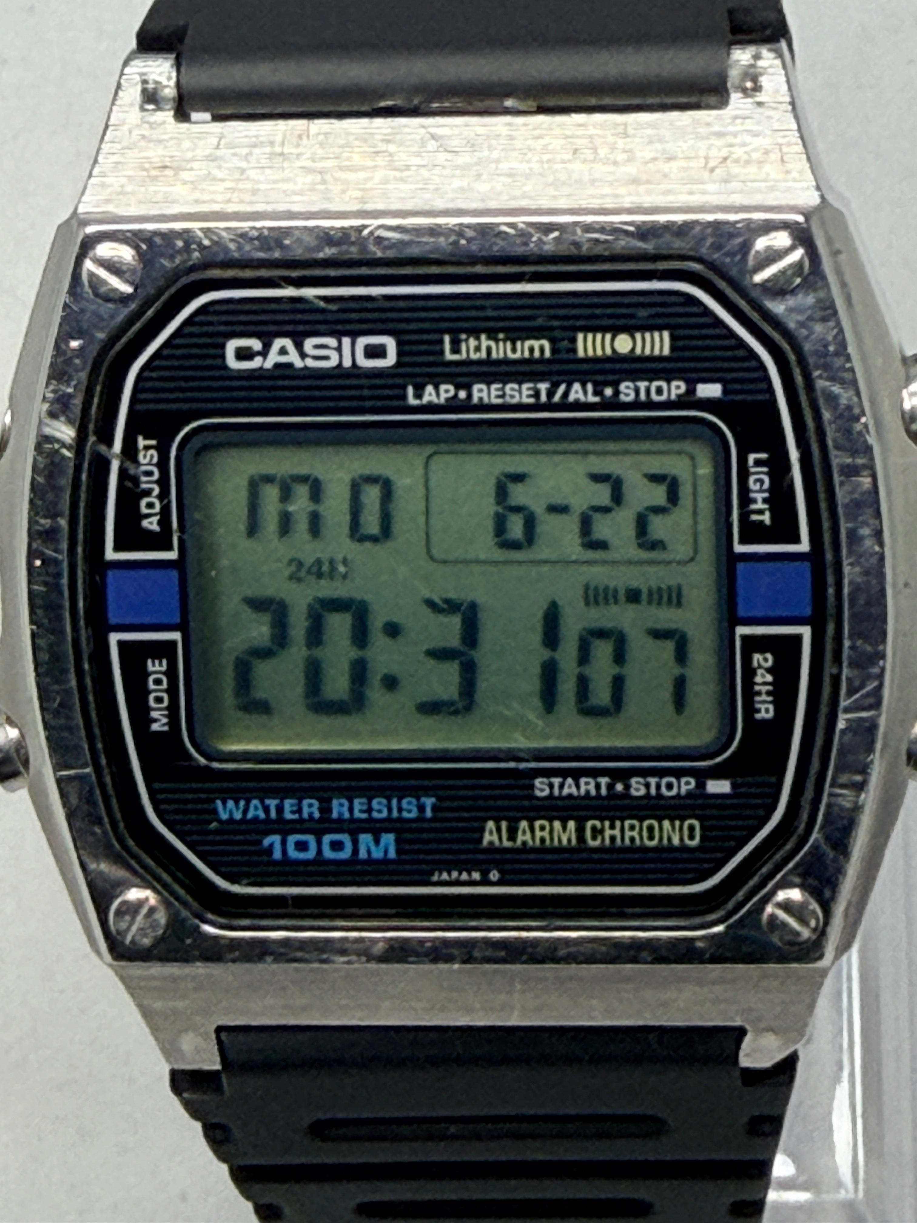 Casio W-760 premium all-stainless steel construction Sports Watch from 1985