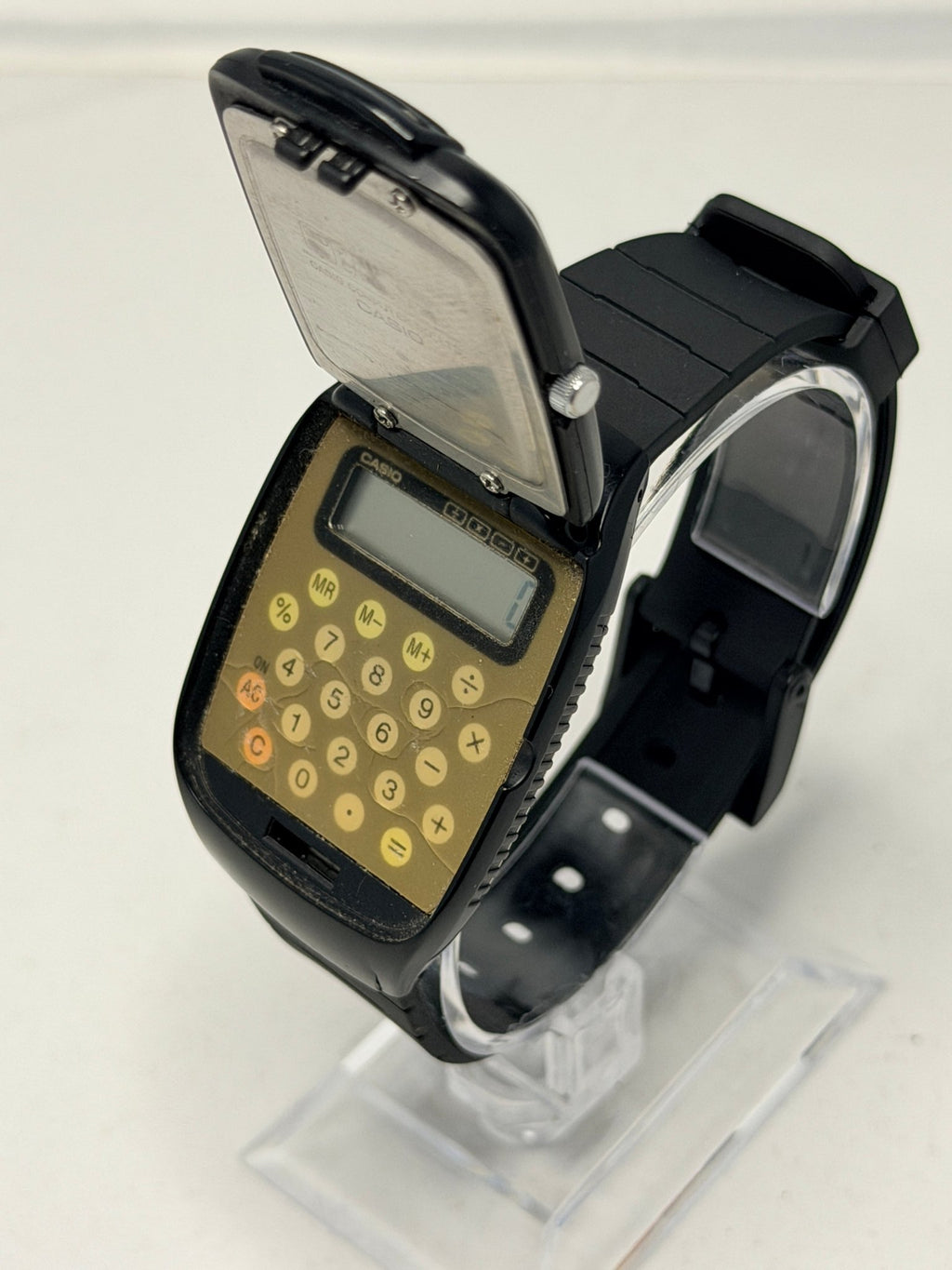 Casio FTP-10 vintage "Flip-Top" calculator watch released in 1992 - VINDIGI
