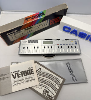 Casio VL-10 synthesiser keyboard (from 1982) the smallest ever made very rare