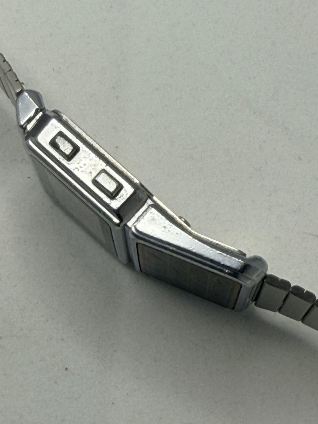 The Casio DBC-600 iconic vintage watch made in 1985 in Japan.