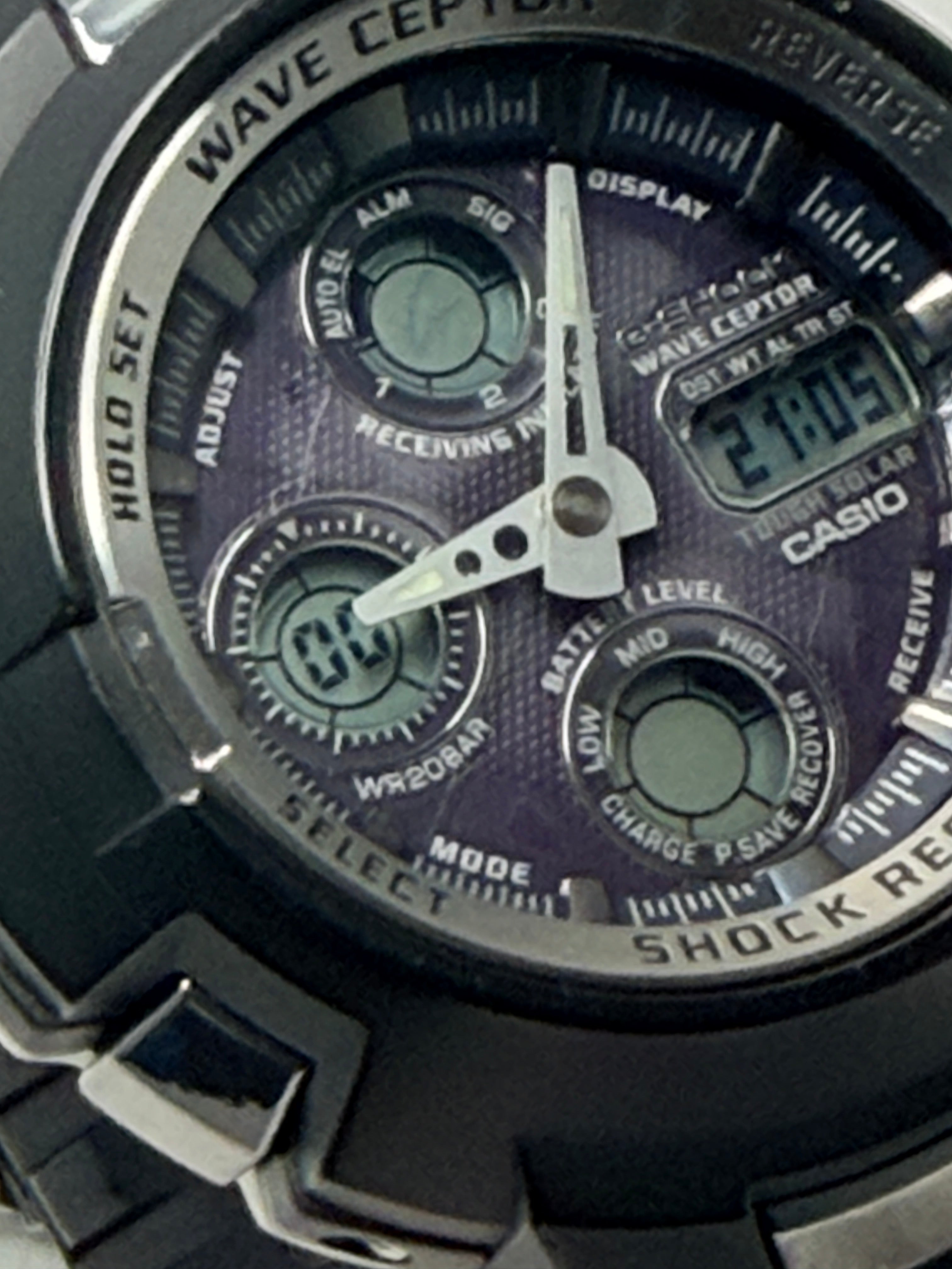 Casio G-Shock GW-1100J is a vintage Japanese-Import Ana-digi "The G"