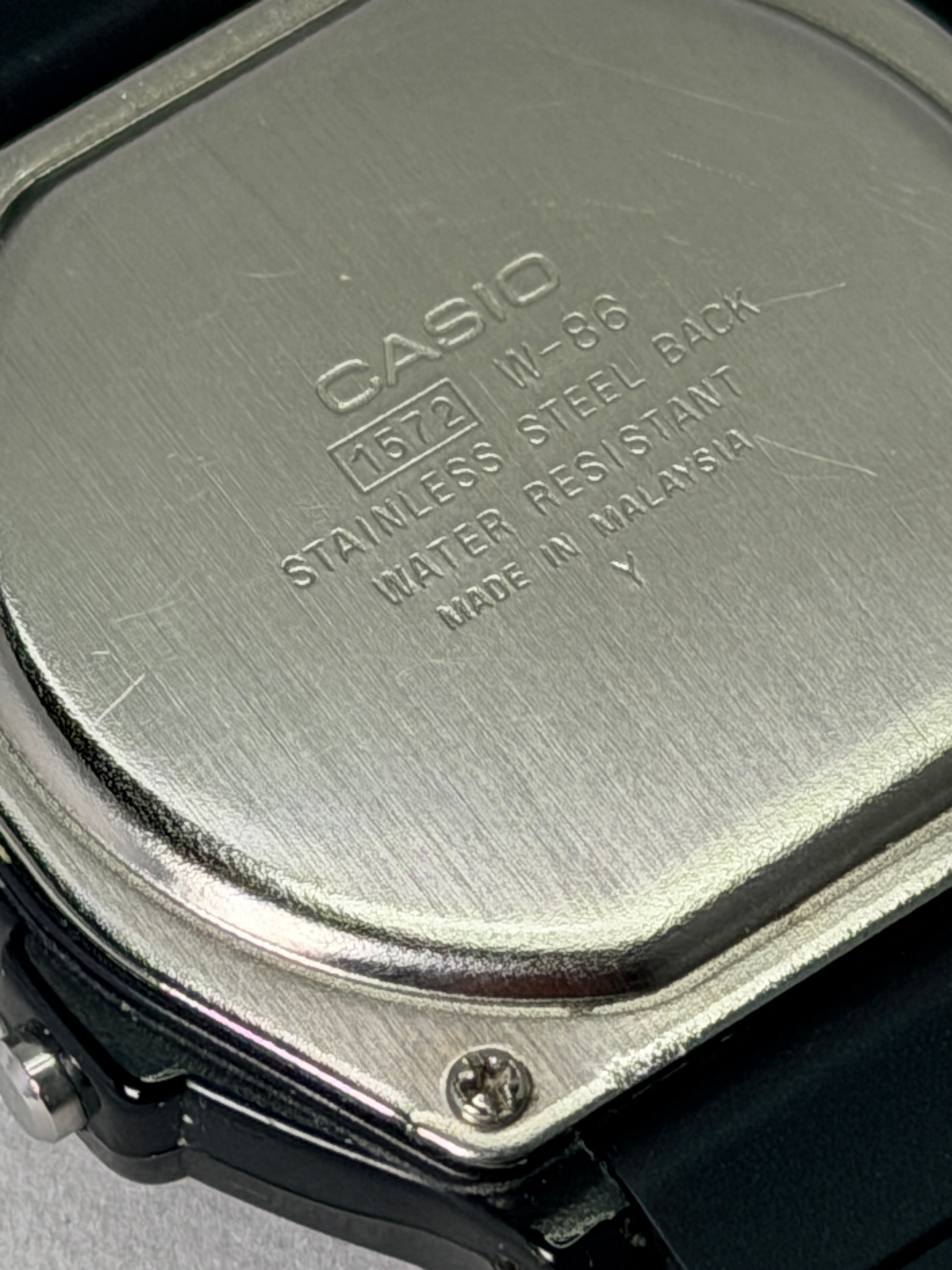 Casio W-86 retro old school watch