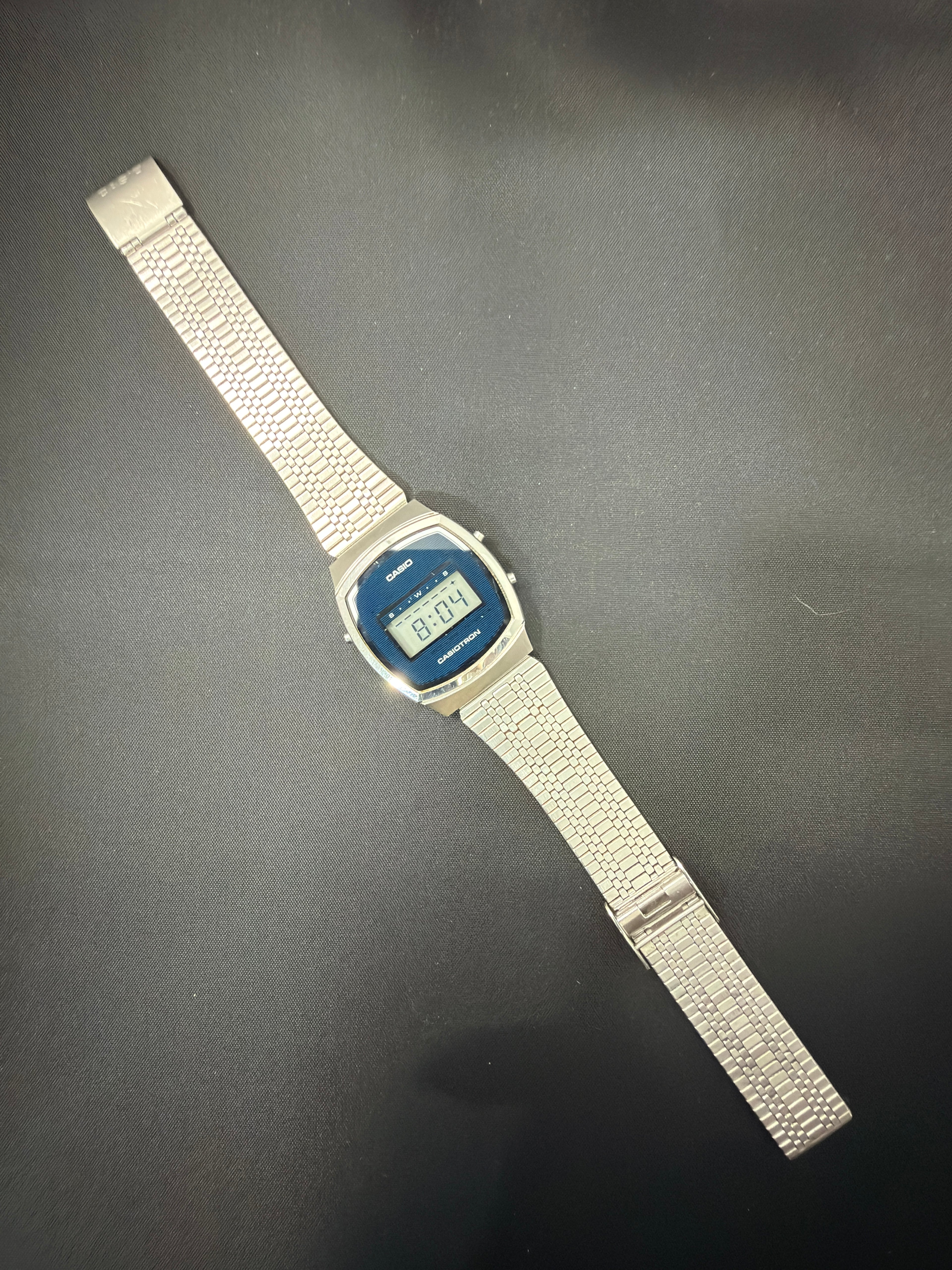 Casio Casiotron 31CS-10  vintage watch by Casio from 1976