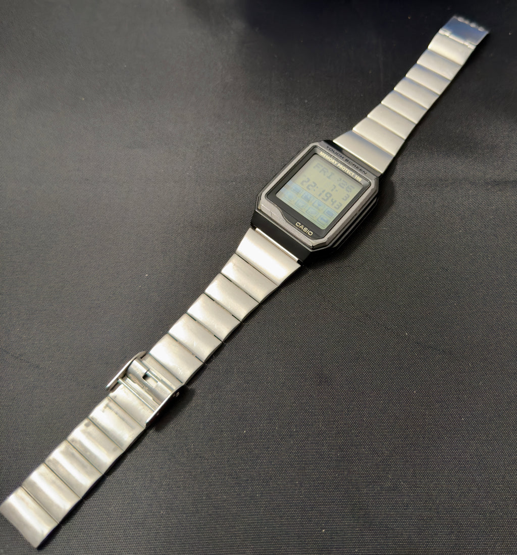Casio VDB-200 digital touchscreen "Data Bank" watch from 1996 Japan
