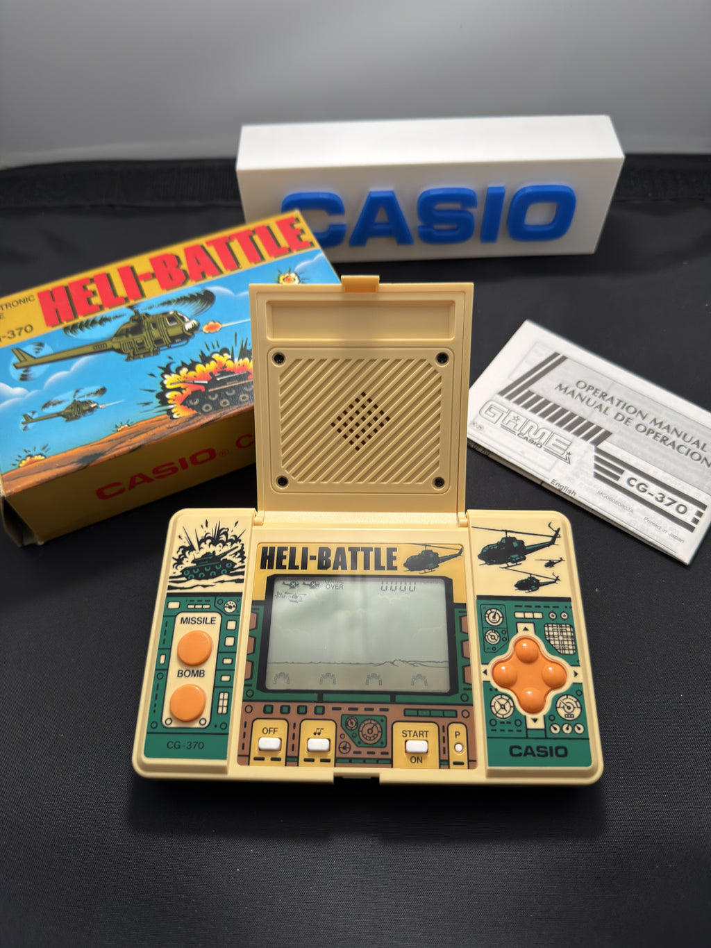 Casio CG-370 Heli-Battle is a rare handheld game from 1987