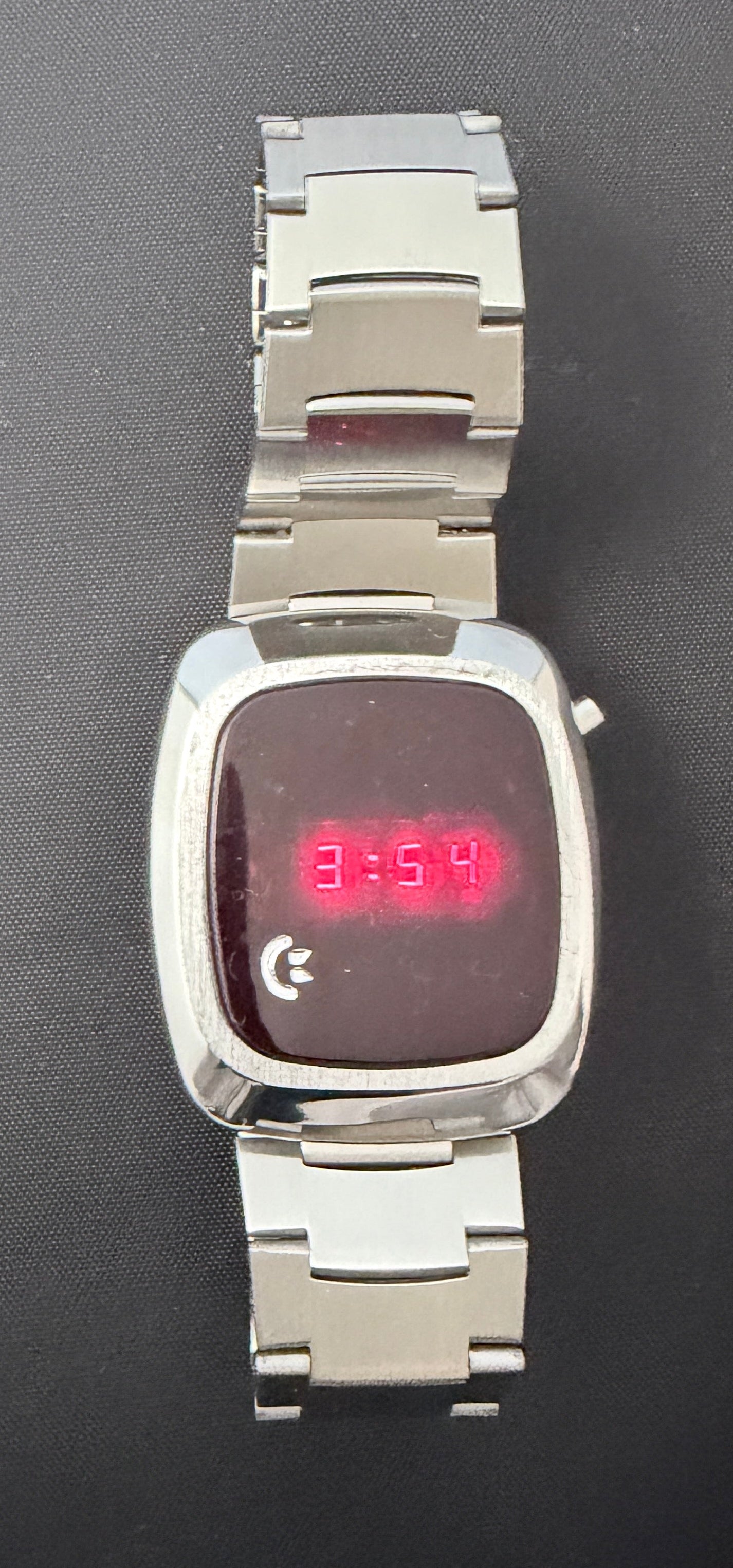 Commodore LED watch from 1977 extremely rare new old stock