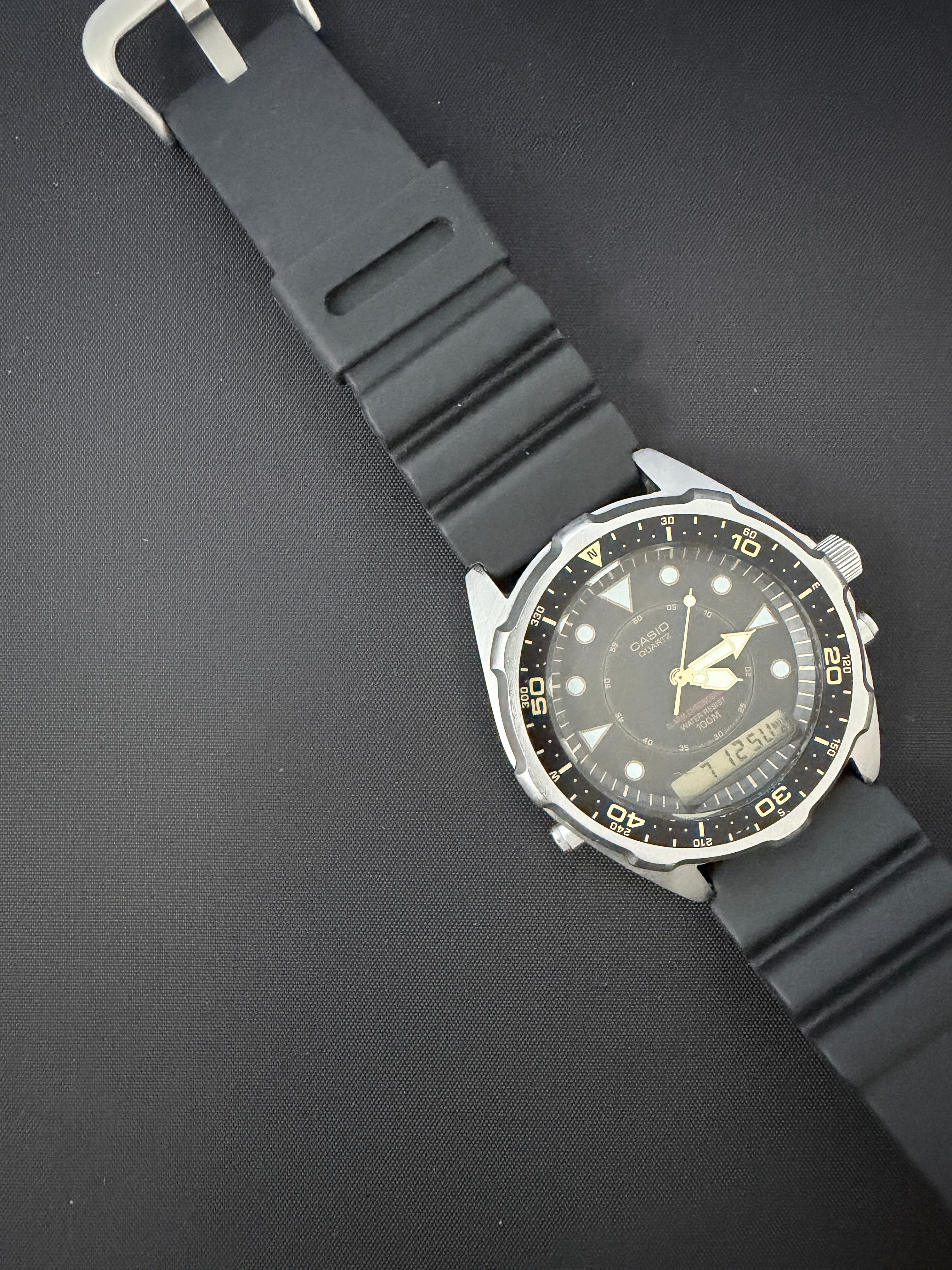 Casio "Arnie" AMW-320 divers watch the rare 1989 Japan 358 version