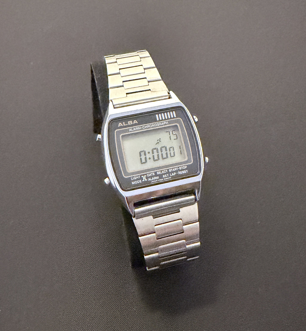 Alba Y789-5300 Seiko vintage alarm chronograph watch Japan 1980