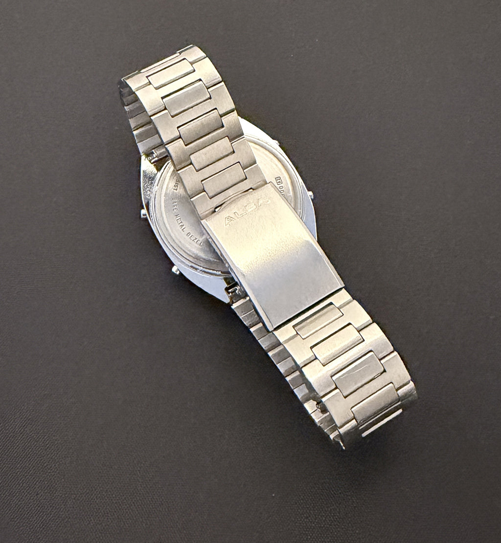 Alba Y789-5300 Seiko vintage alarm chronograph watch Japan 1980