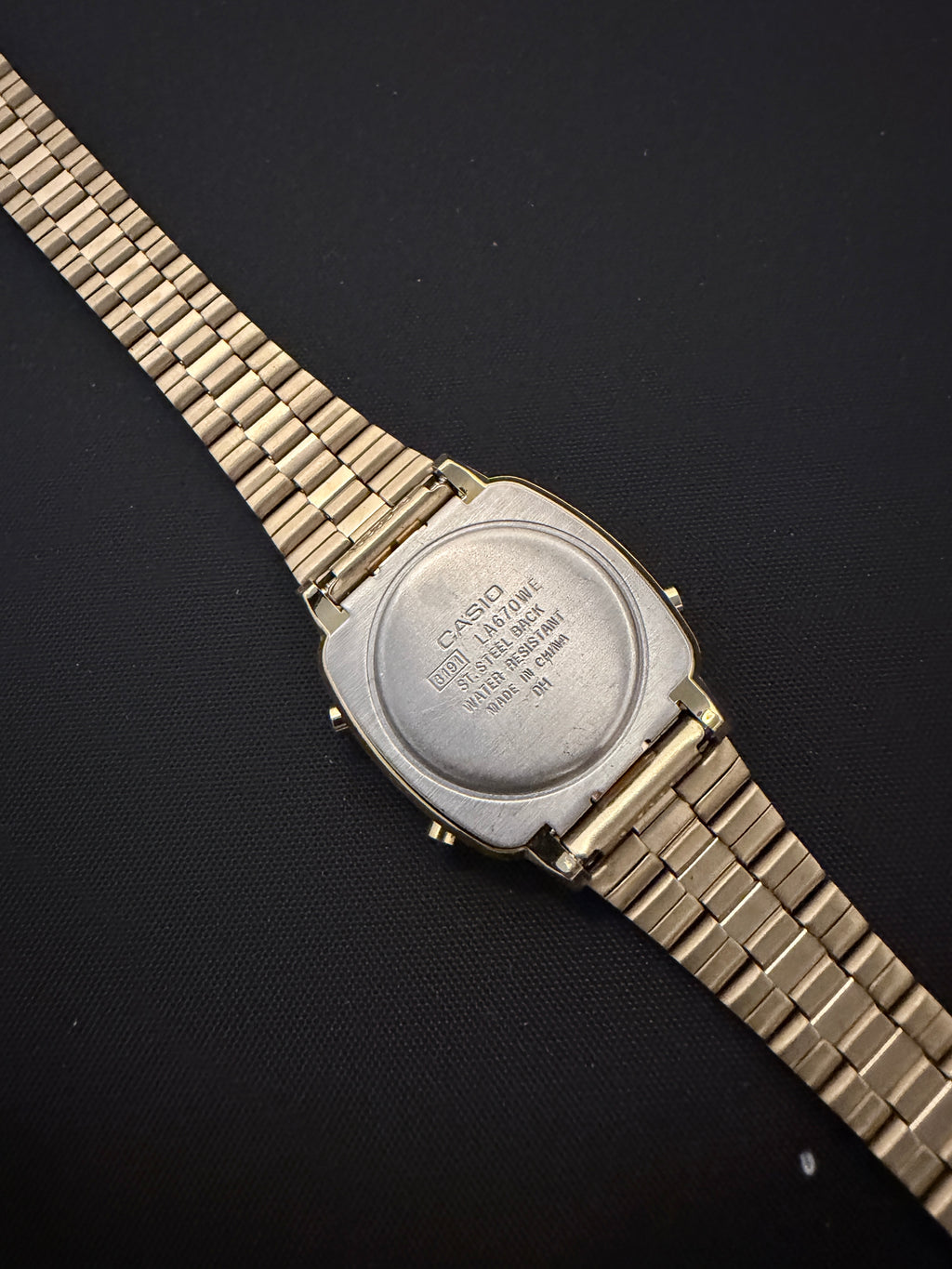 Casio LA670WE GOLD ultra-compact watch New Vintage Collection