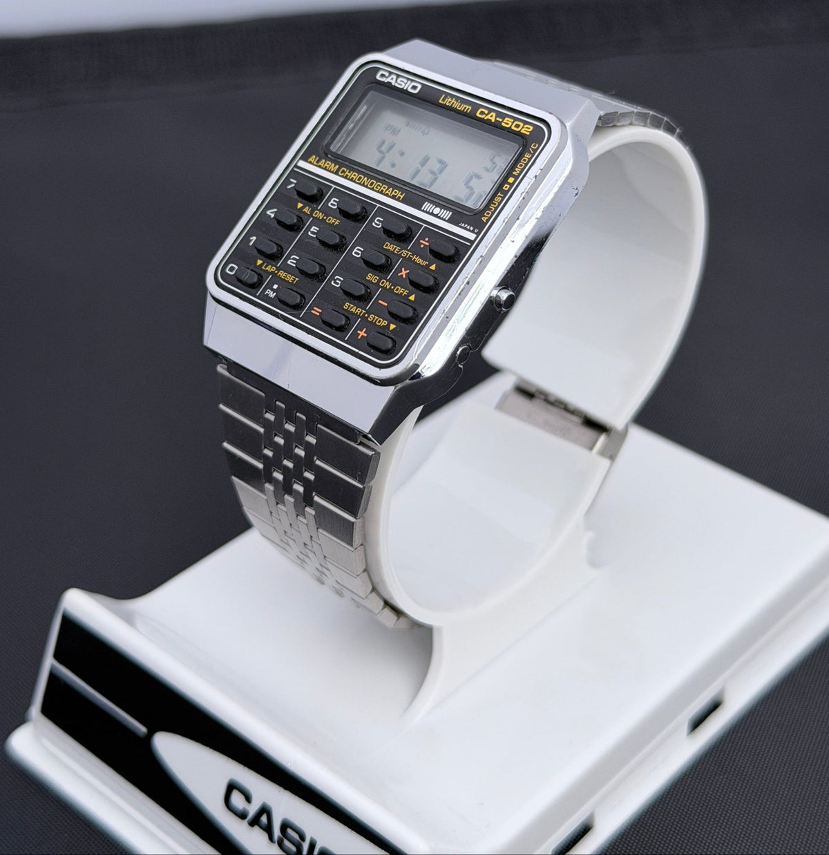 Casio CA-502 is a rare calculator watch Japan 1984 - VINDIGI
