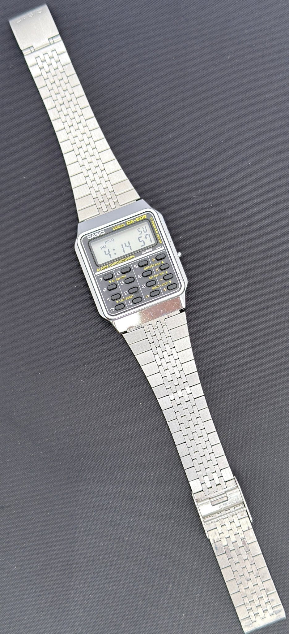 Casio CA-502 is a rare calculator watch Japan 1984 - VINDIGI