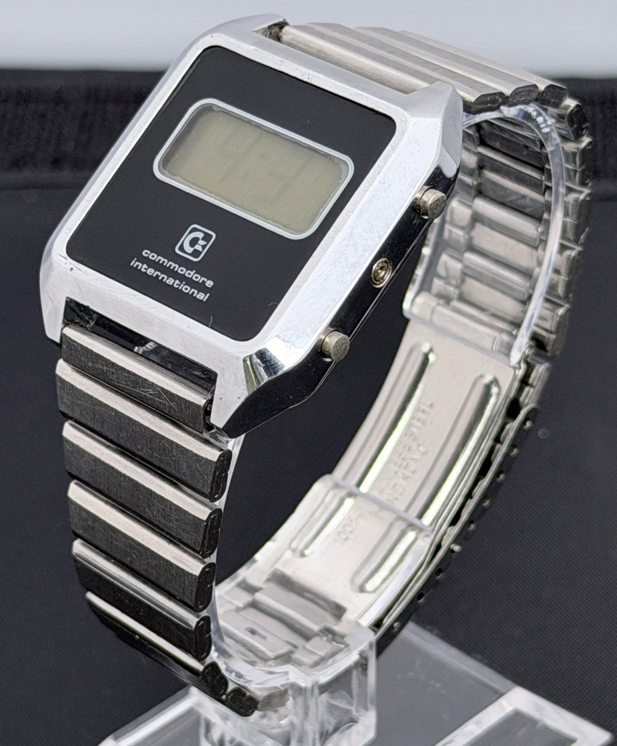 Commodore LCD watch very rare from 1977 - VINDIGI