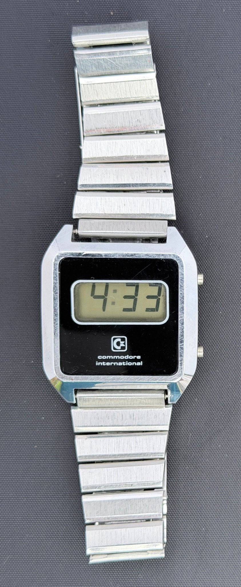 Commodore LCD watch very rare from 1977 - VINDIGI