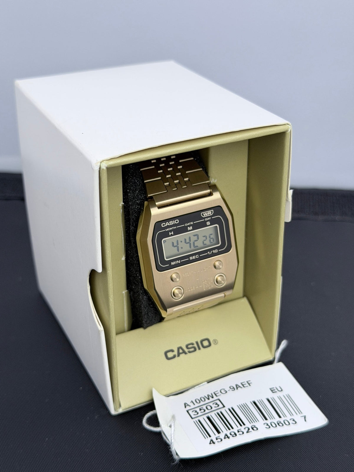 CASIO Gold (A1100G) all-metal digital watch from the Vintage collection. - VINDIGI