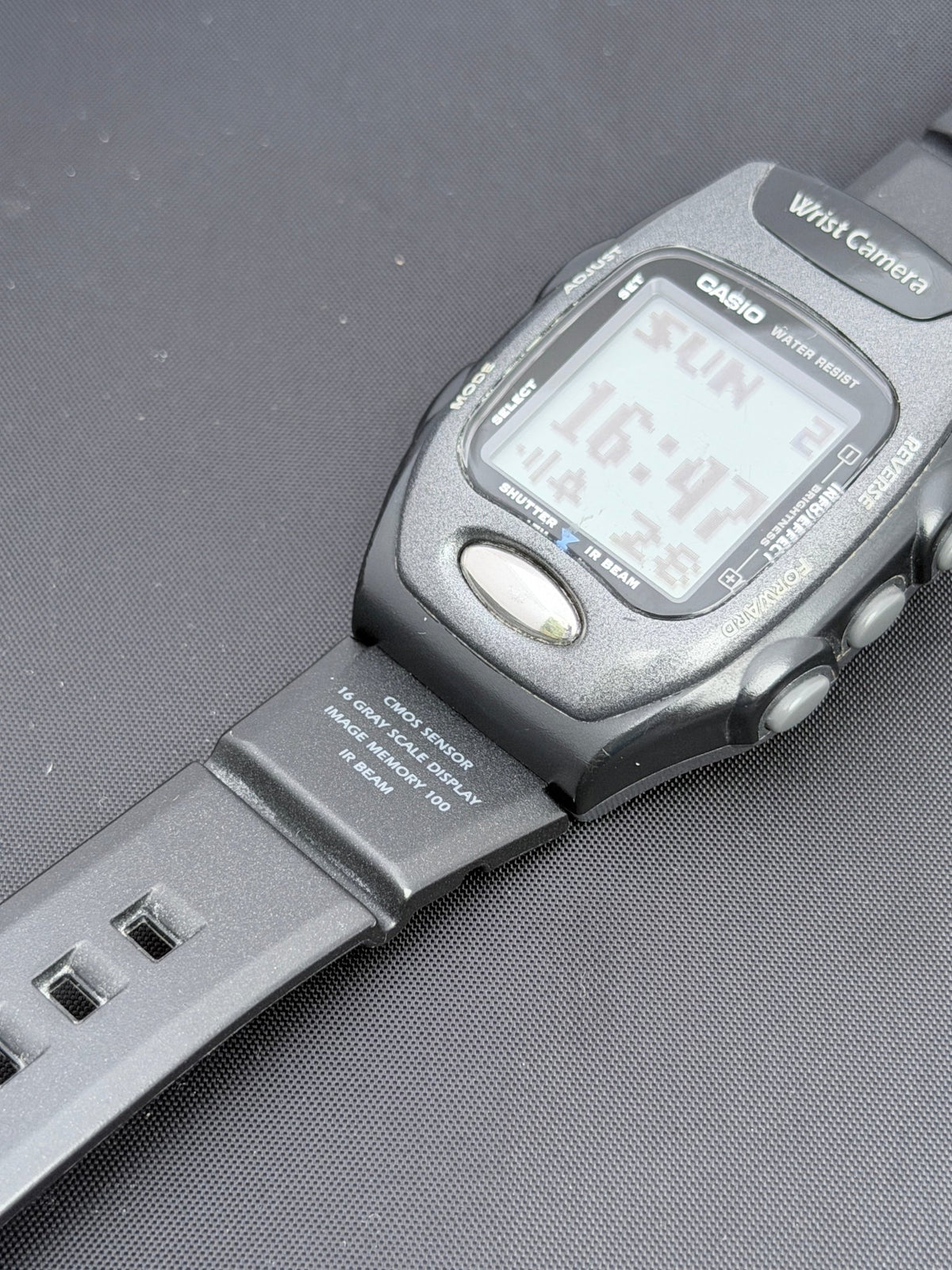 Casio WQV-2 the world's first digital camera watch - VINDIGI