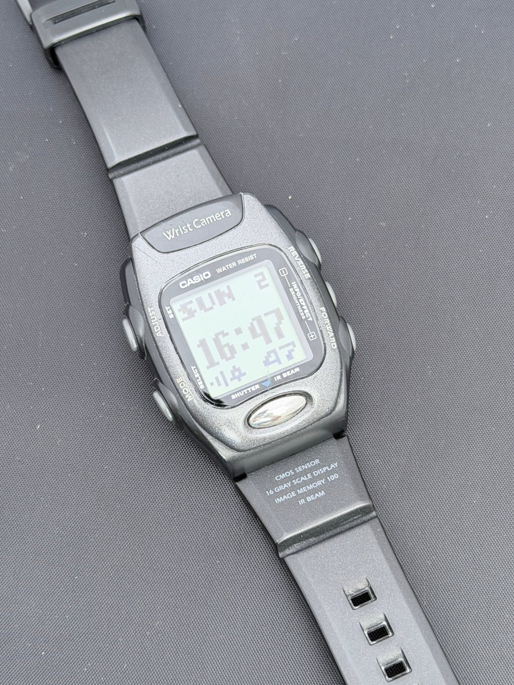 Casio WQV-2 the world's first digital camera watch - VINDIGI