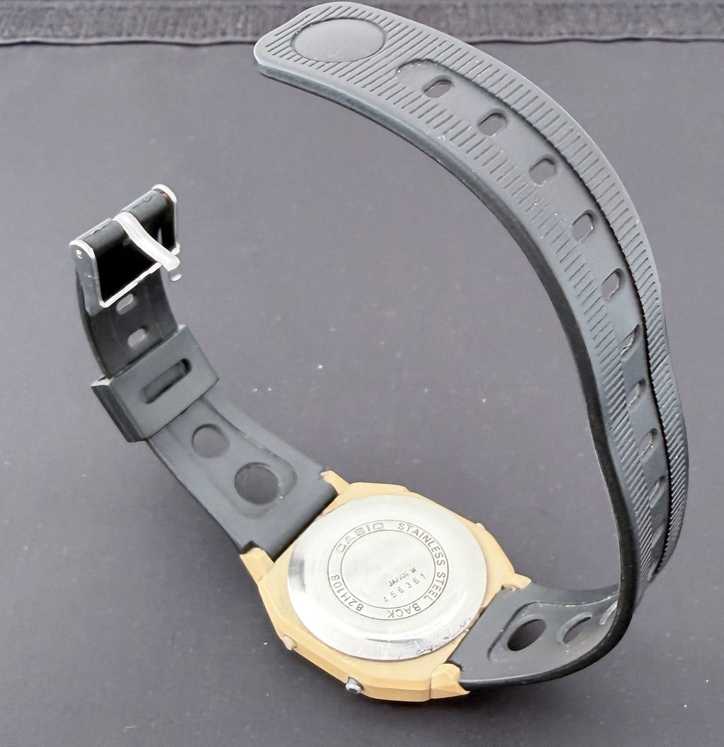 Casio 82H108 Melody Alarm Watch Japan 1980 "Beige Edition" - VINDIGI