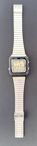 Casio TC-500 the first touchscreen watch Japan 1983 - VINDIGI