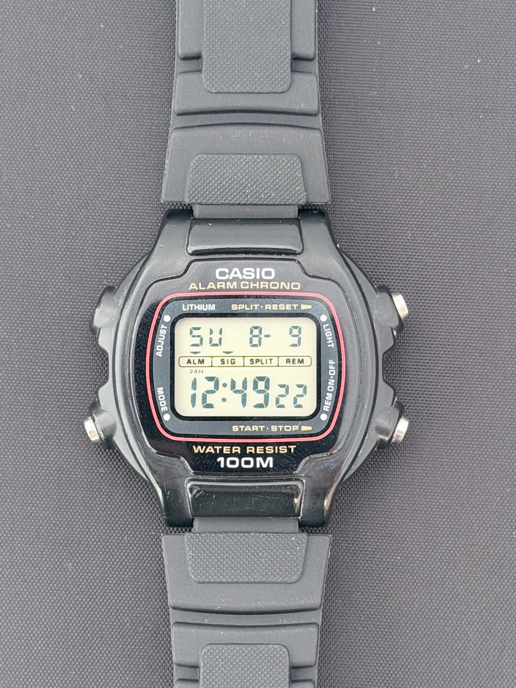 Casio W-726 vintage sports watch from 1986 - VINDIGI
