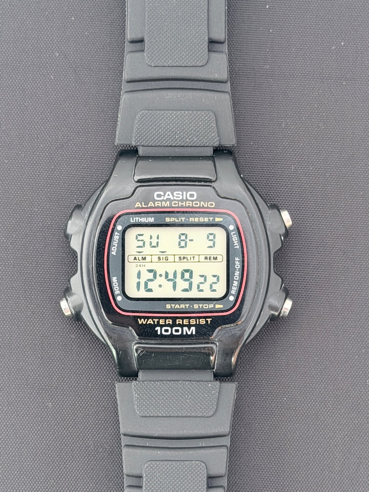Casio W-726 vintage sports watch from 1986 - VINDIGI