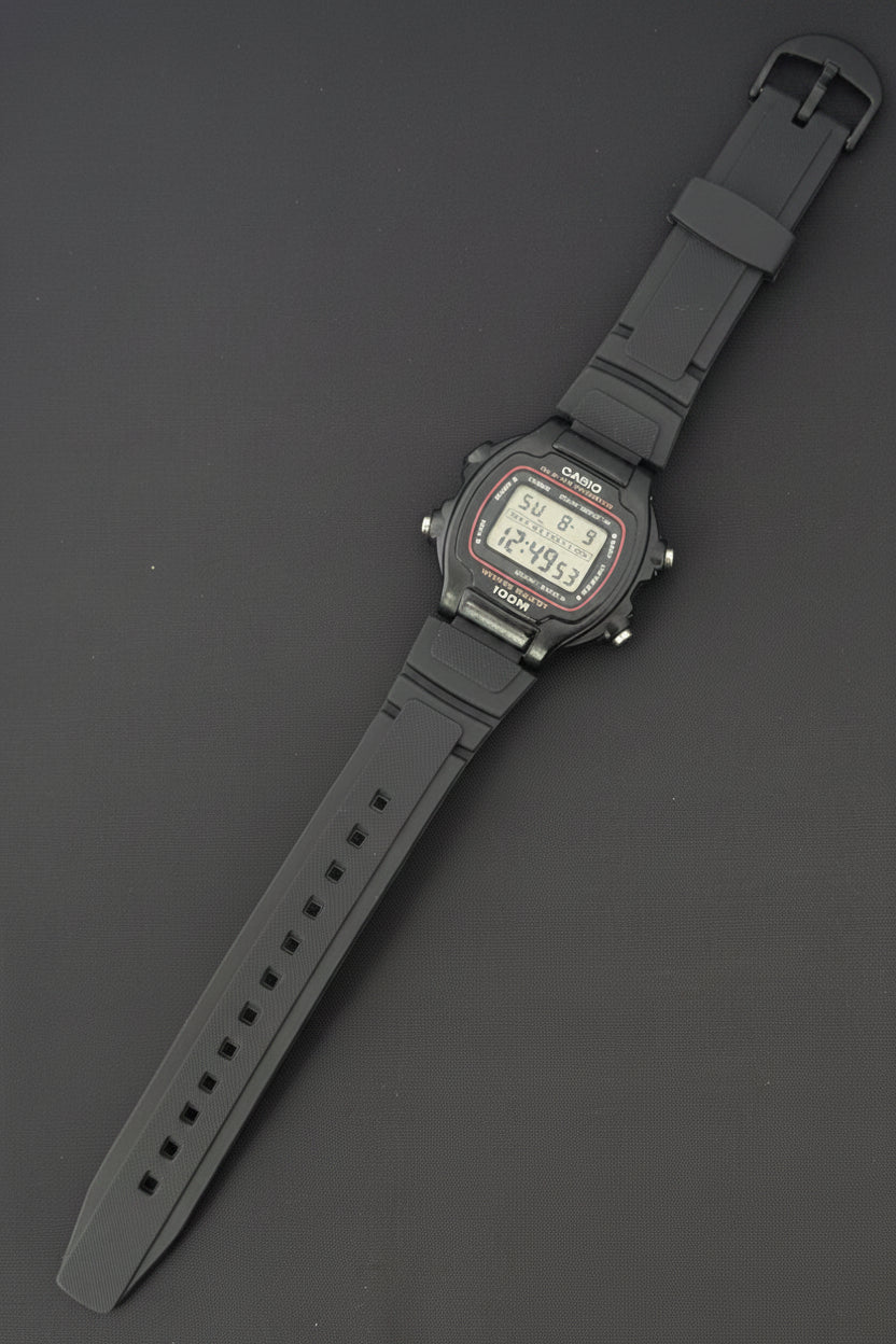 Casio W-726 vintage sports watch from 1986 - VINDIGI