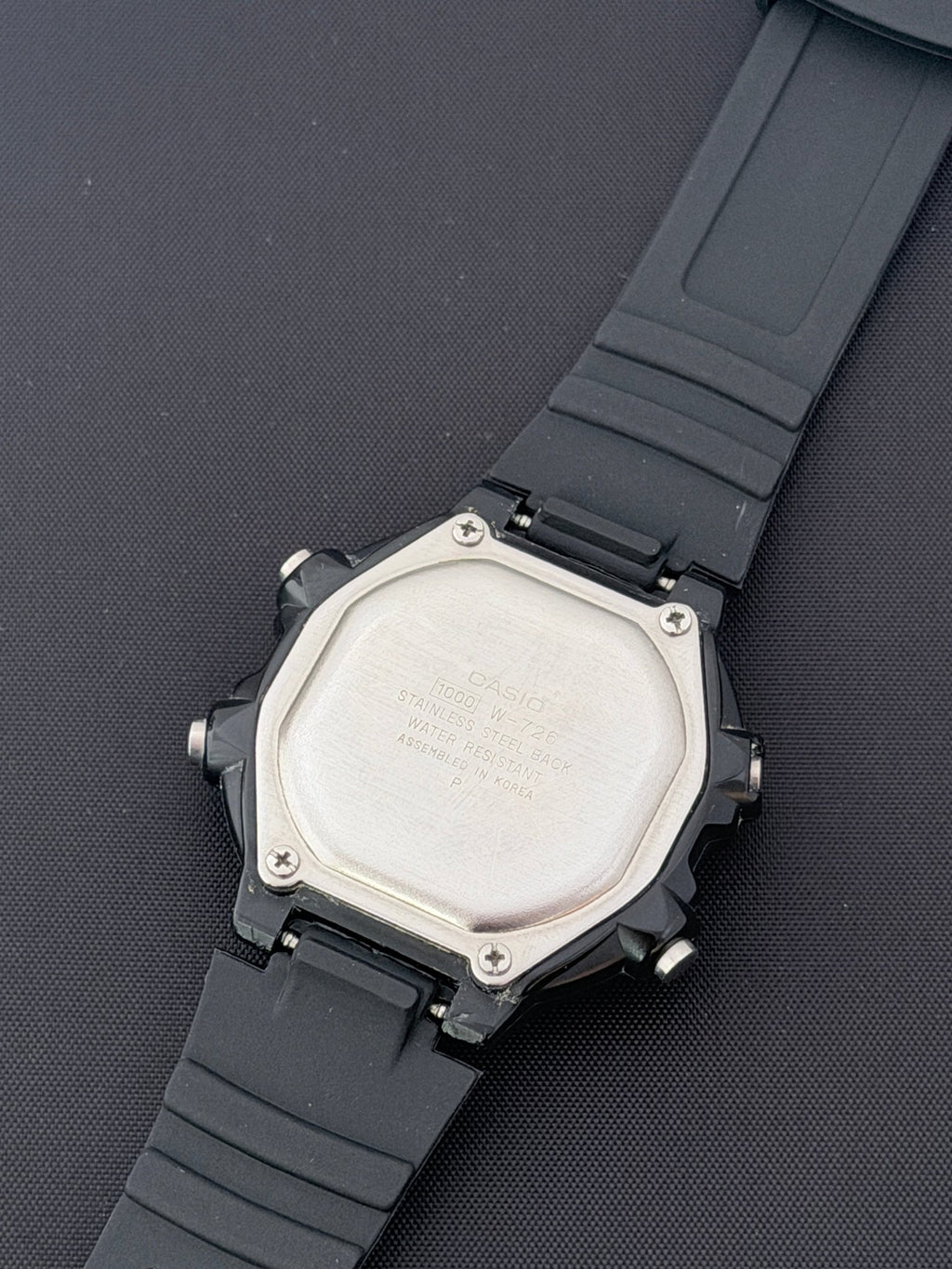 Casio W-726 vintage sports watch from 1986 - VINDIGI