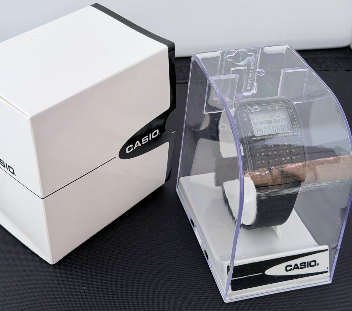 Casio DBC-62 Databank Calculator watch from 1991 - VINDIGI