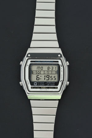 Seiko Alba Y770-5050 is a vintage 1980s digital LCD chronograph watch Japan