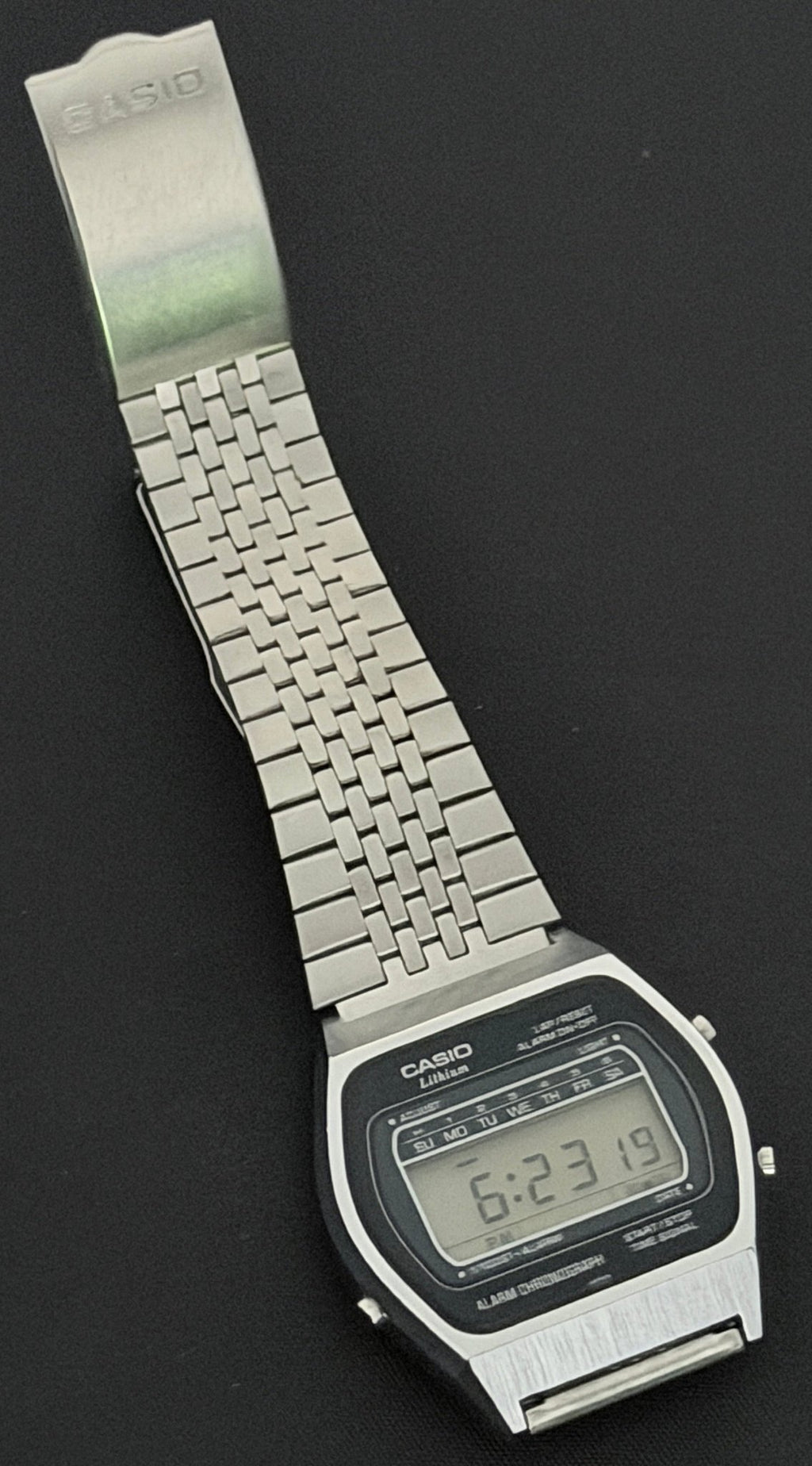 Casio 81QS-33 is a rare, vintage digital watch released around 1978 Japan - VINDIGI