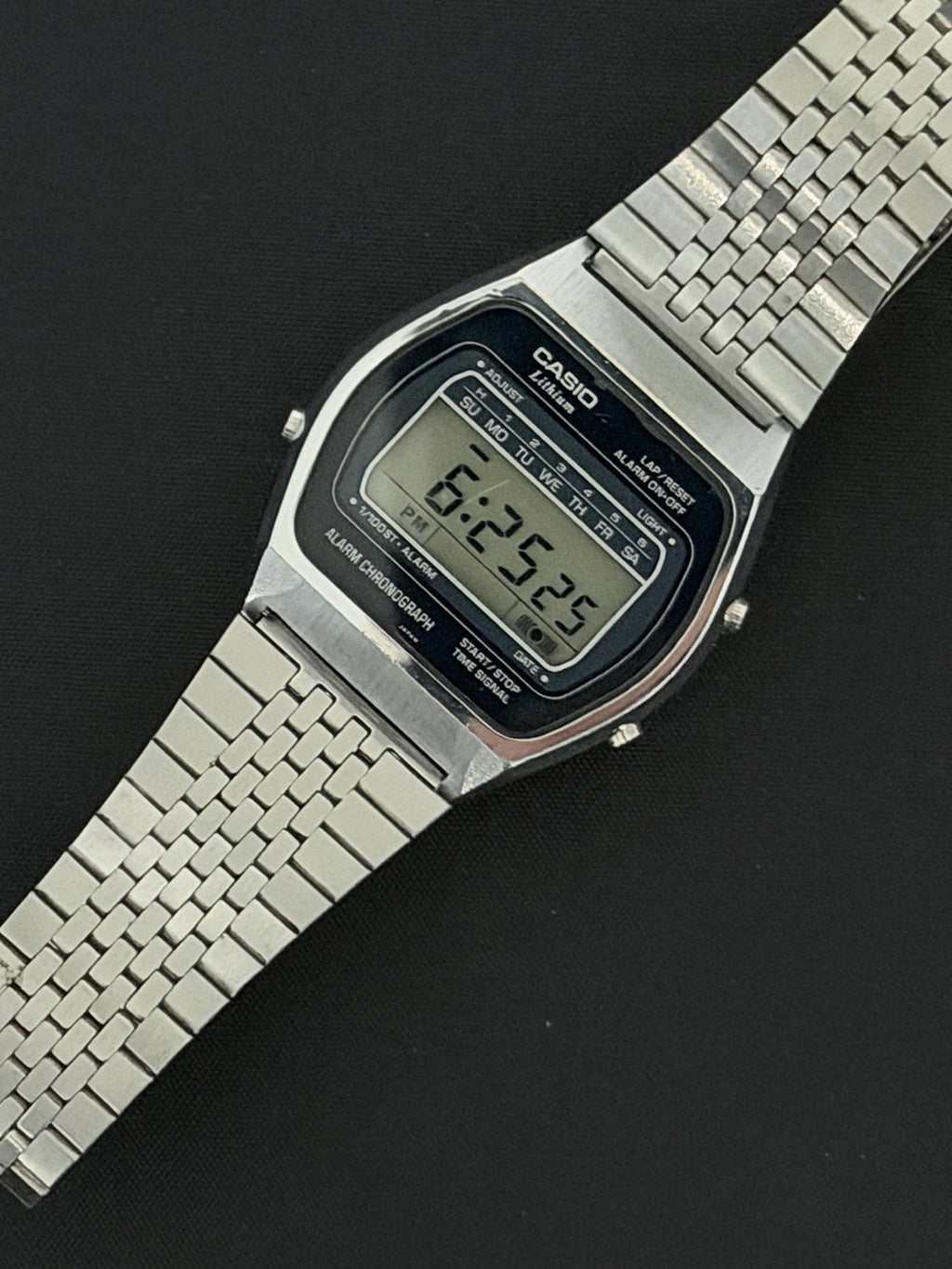 Casio 81QS-33 is a rare, vintage digital watch released around 1978 Japan - VINDIGI