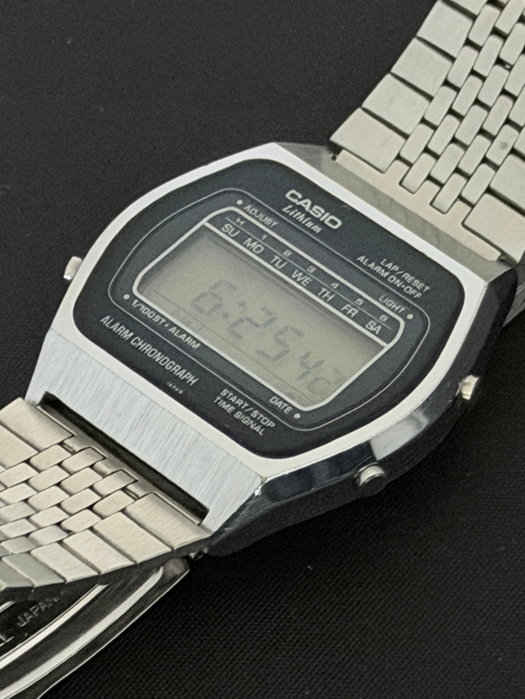 Casio 81QS-33 is a rare, vintage digital watch released around 1978 Japan - VINDIGI