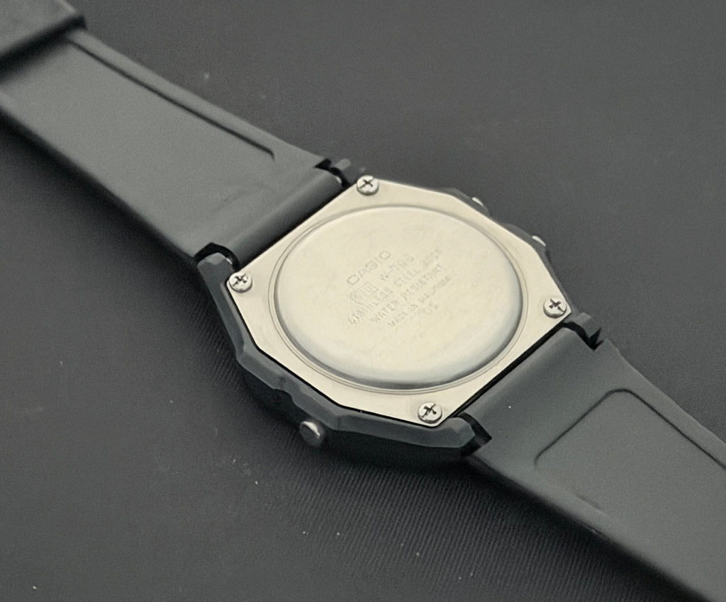 Casio W-70B watch NOS Japan 1988 neve been worn 1 of 1 - VINDIGI