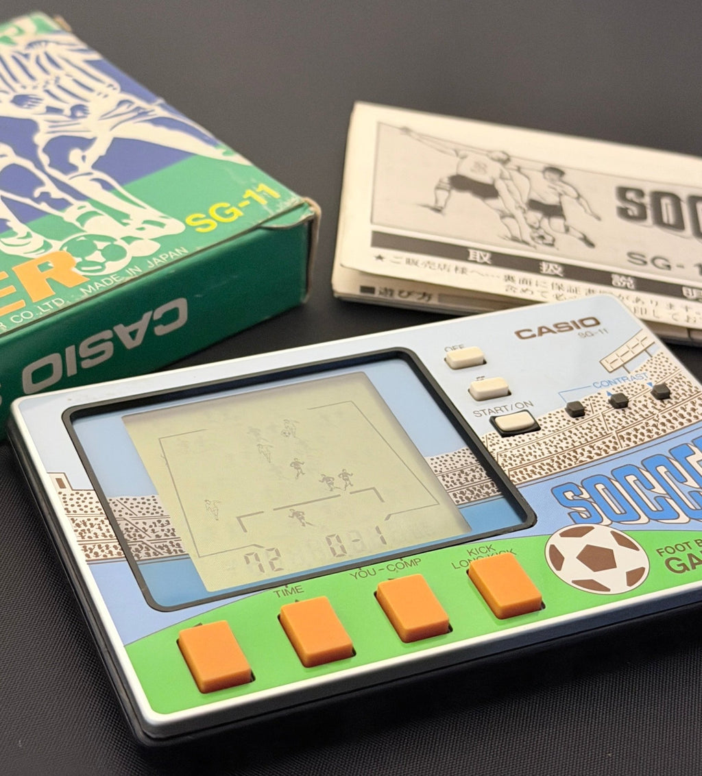 Casio SG-11 Soccer Football handheld LCD game Japan 1983 - VINDIGI